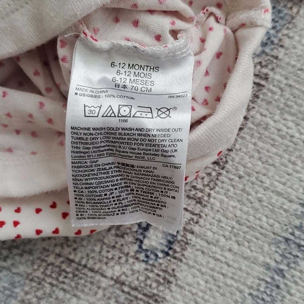 Baby Gap Infant Girls Tiny Hearts Collared Bodysuit Sz6-12m